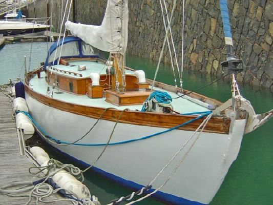 Boats for Sale & Yachts Berthon 32 ft 8 Ton Gauntlet 1939 1939 All Boats