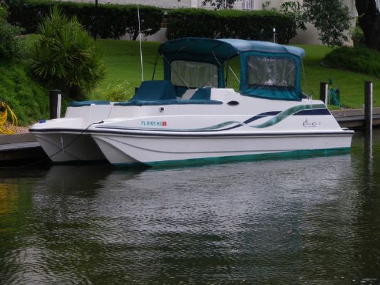 Boats for Sale & Yachts Regal Leisure Cat 26 SC 1996 Regal Boats for Sale