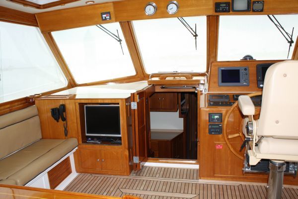 Boats for Sale & Yachts Grand Banks Eastbay HX Express 2001 49' Grand Banks Yachts 