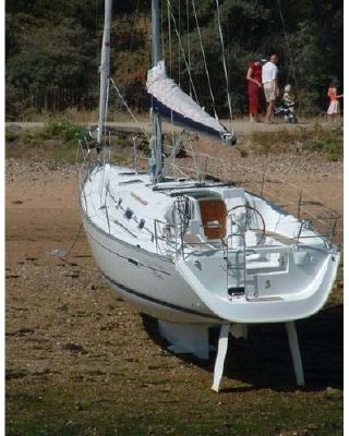 Boats for Sale & Yachts Beneteau 331 (2'11 to 6'11 draft) 2005 Beneteau Boats for Sale 